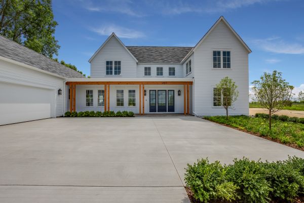 Cost of Driveway Refinishing in Wheaton